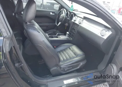 2006 Ford Mustang Gt z USA, uszkodzony, nr VIN 1ZVHT82H965100635